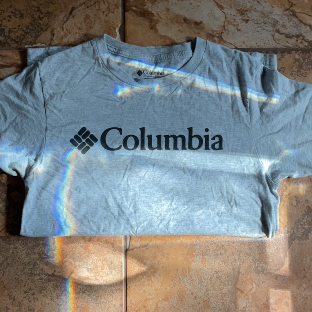 Columbia tshirt